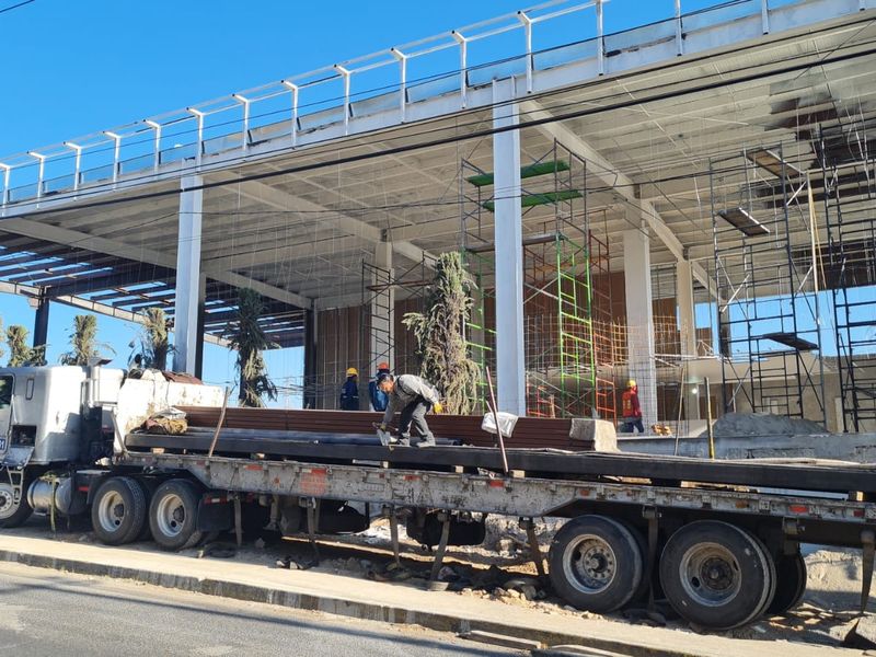 Traslado de estructura en plataforma